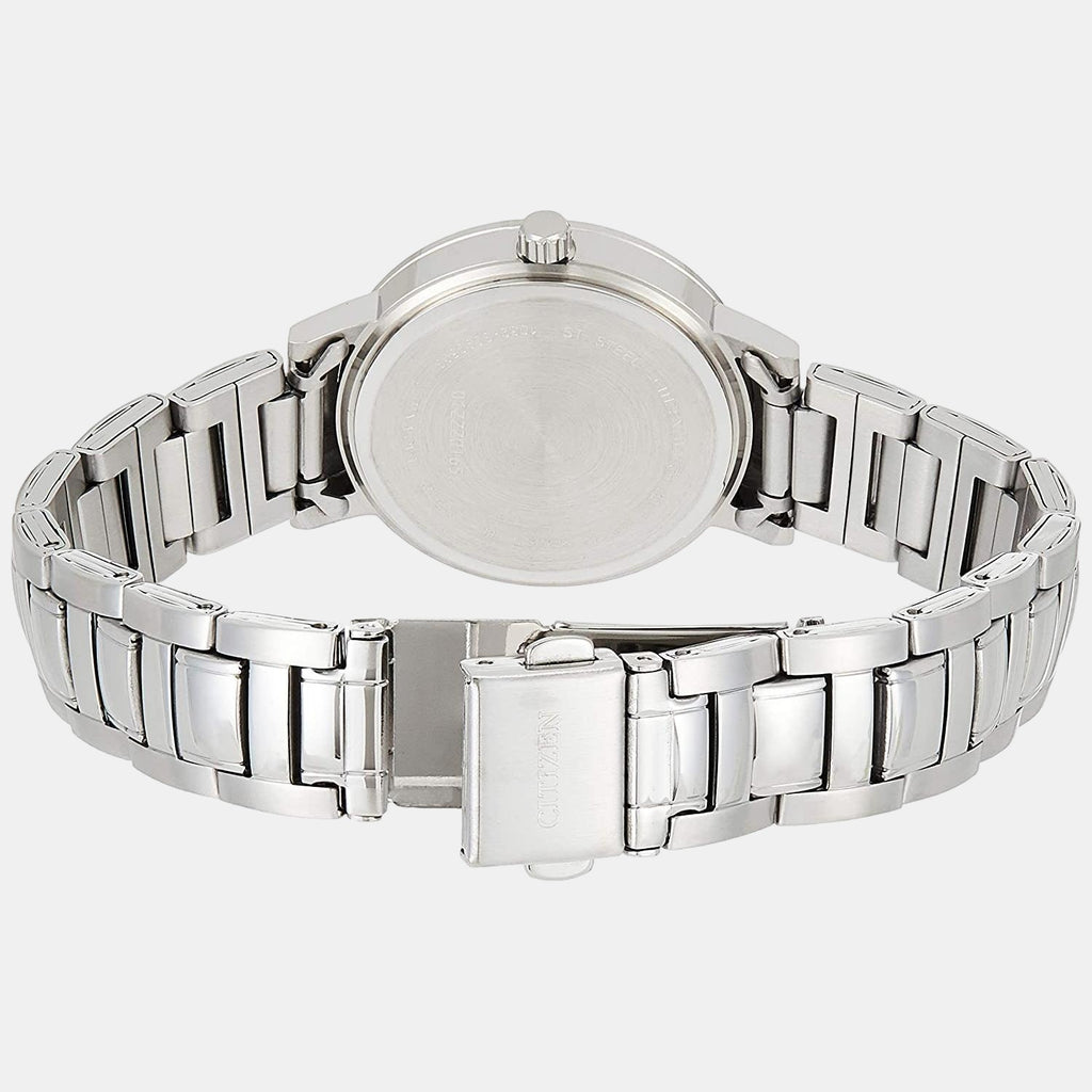 Citizen 32 mm Round Quartz watch