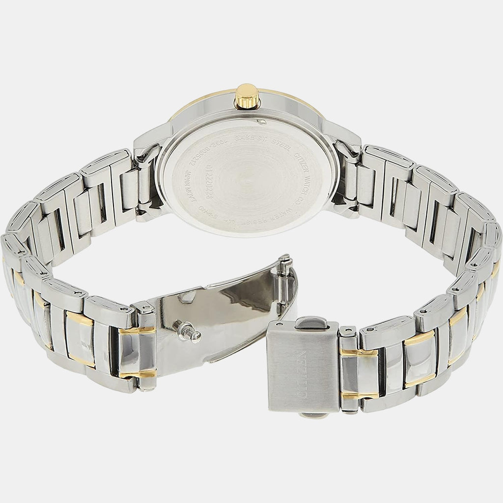 Citizen 32 mm Round Quartz watch