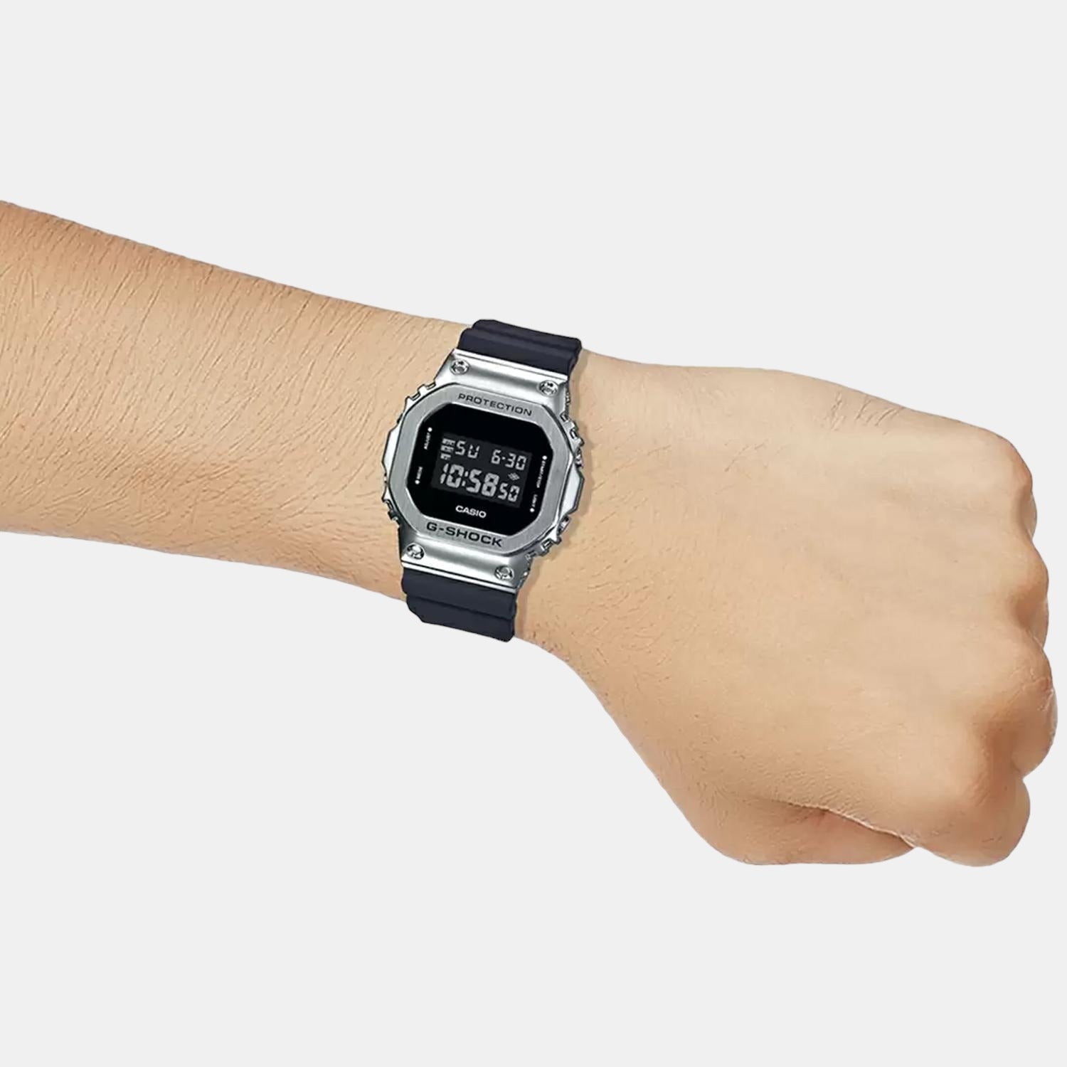 Casio 50 mm Black Quartz watch