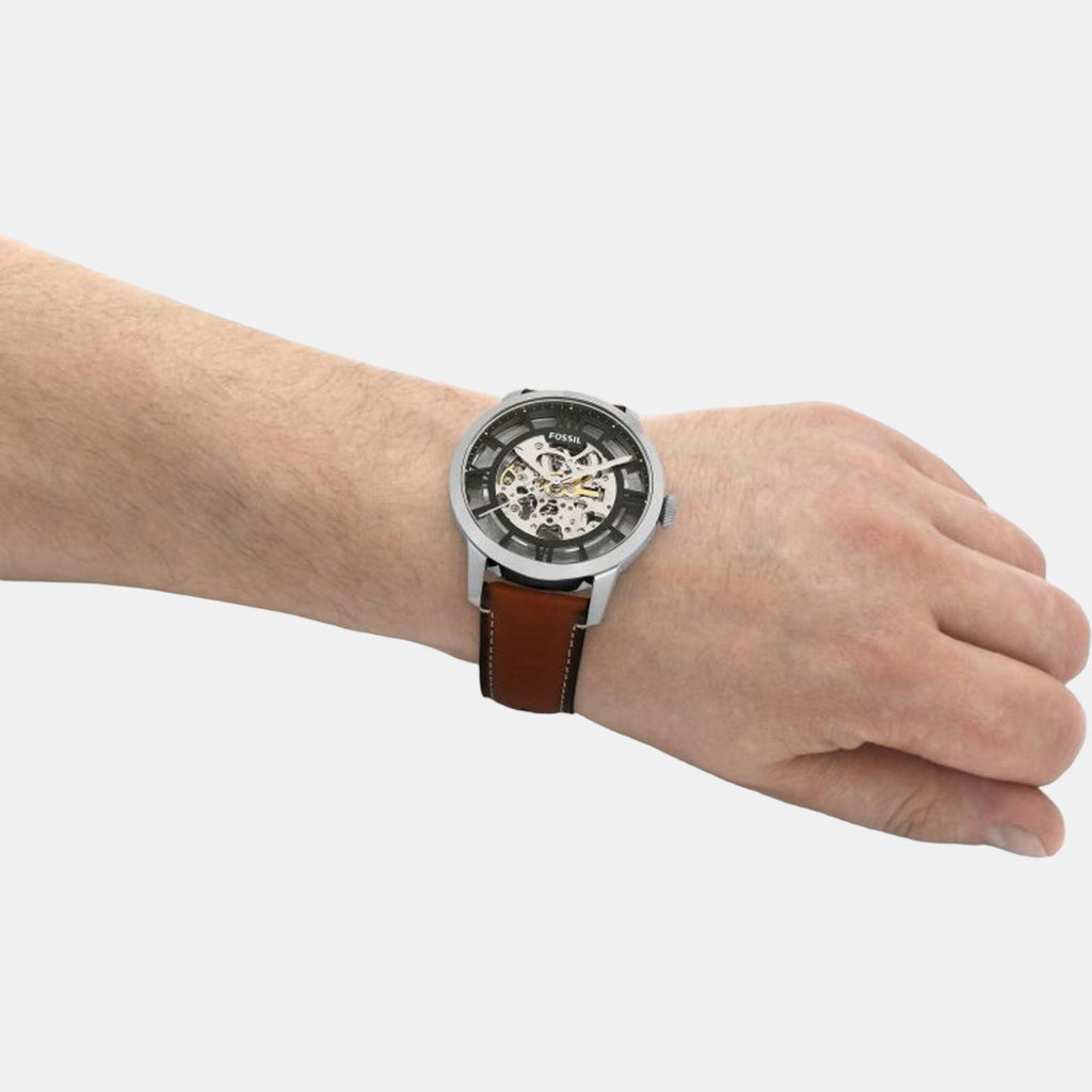 Fossil Round Quartz Analog Men watch