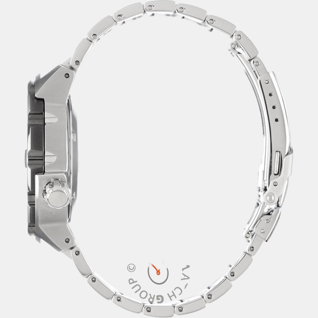 Seiko 42 mm Round Quartz watch