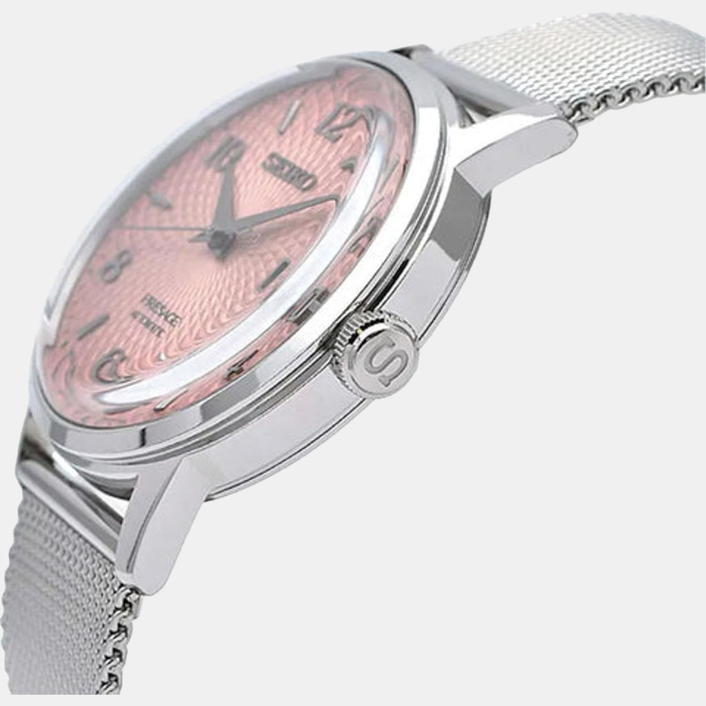 Seiko 43 mm Round Quartz watch