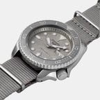 Seiko 43 mm Round Quartz watch