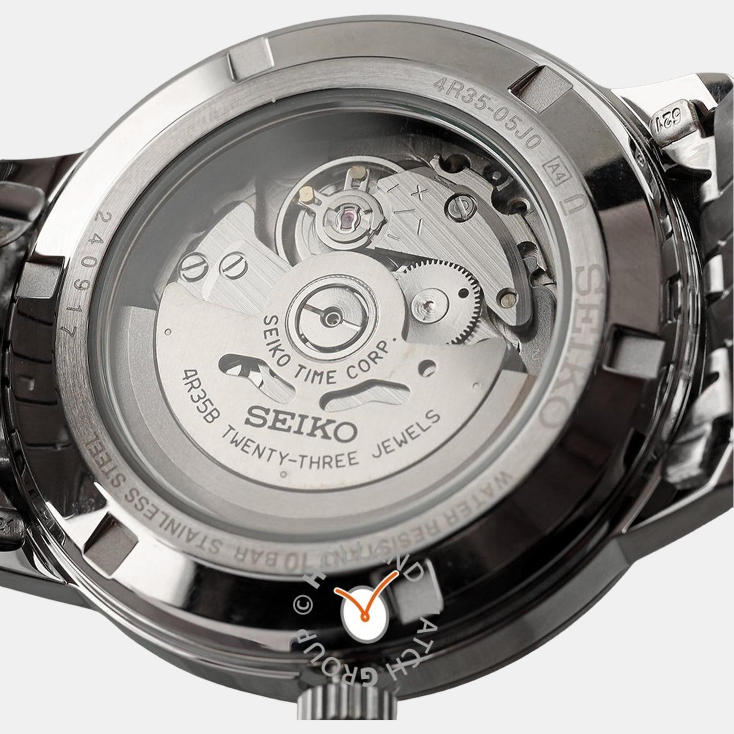 Seiko Men Round White watch