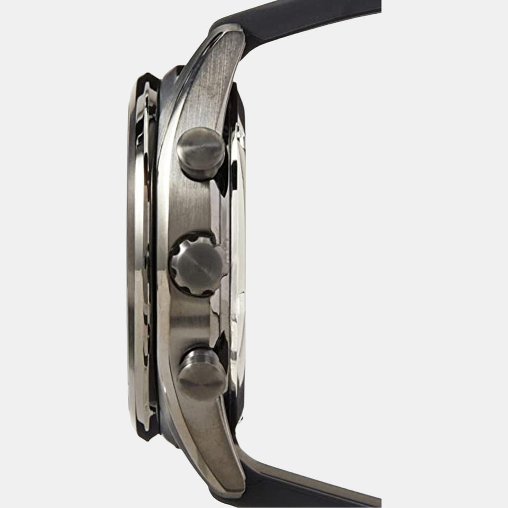 Seiko 41 mm Round Quartz watch