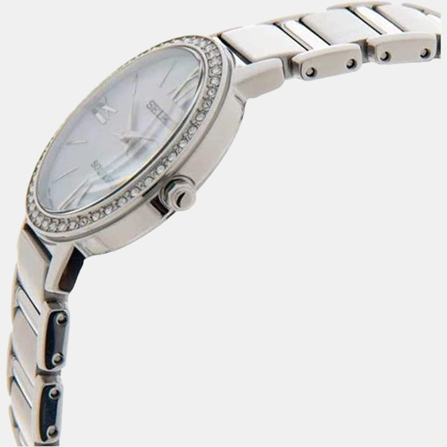 Seiko 30 mm Round Solar watch