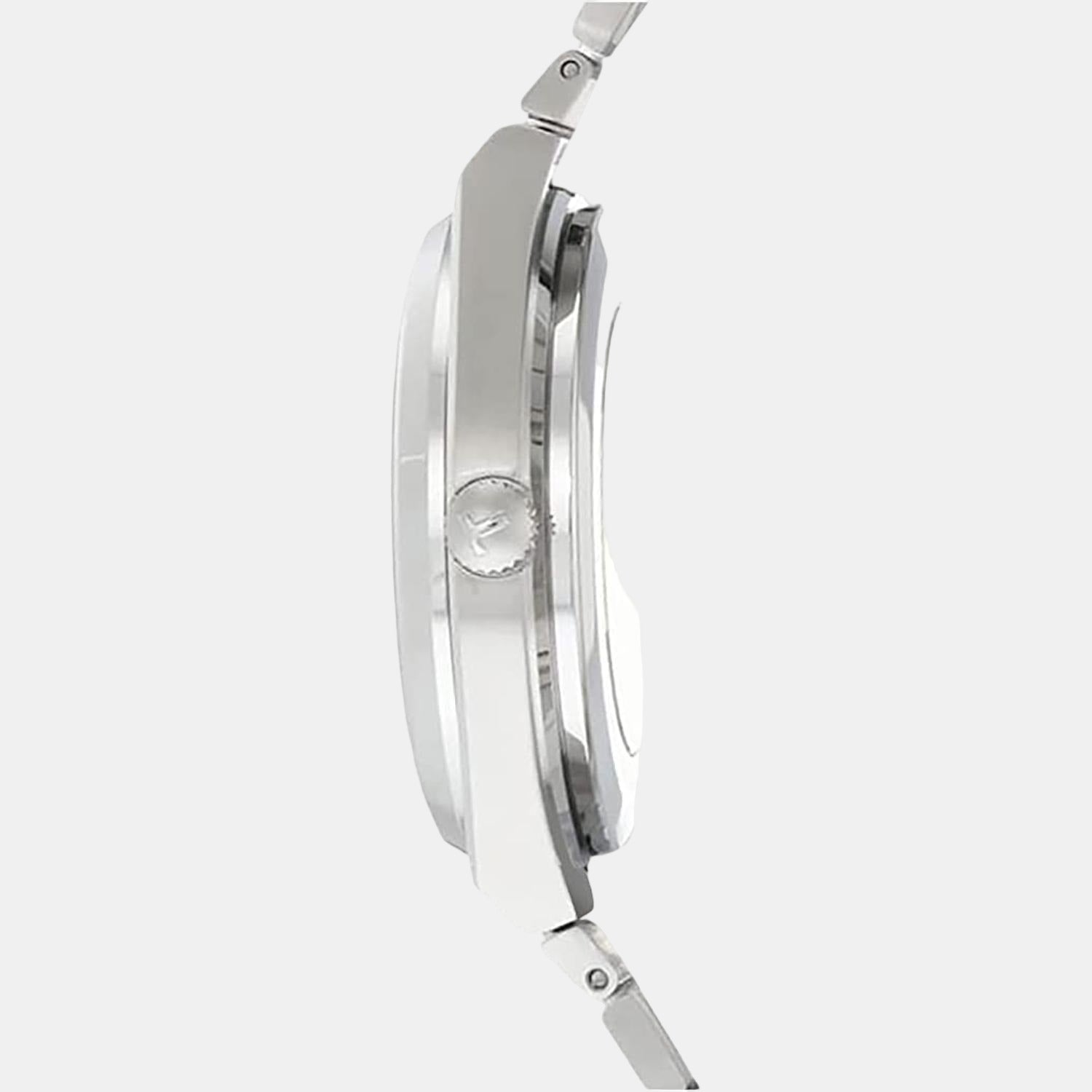 Tissot 40 mm Round Quartz watch