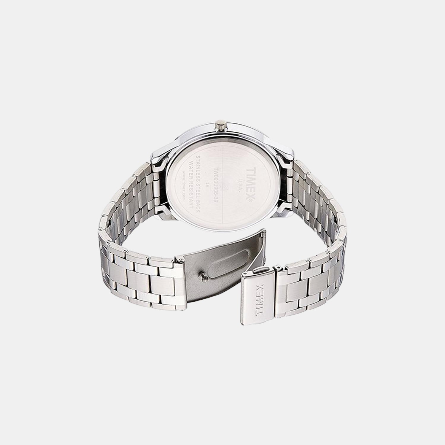 Timex 30 mm Round Quartz watch