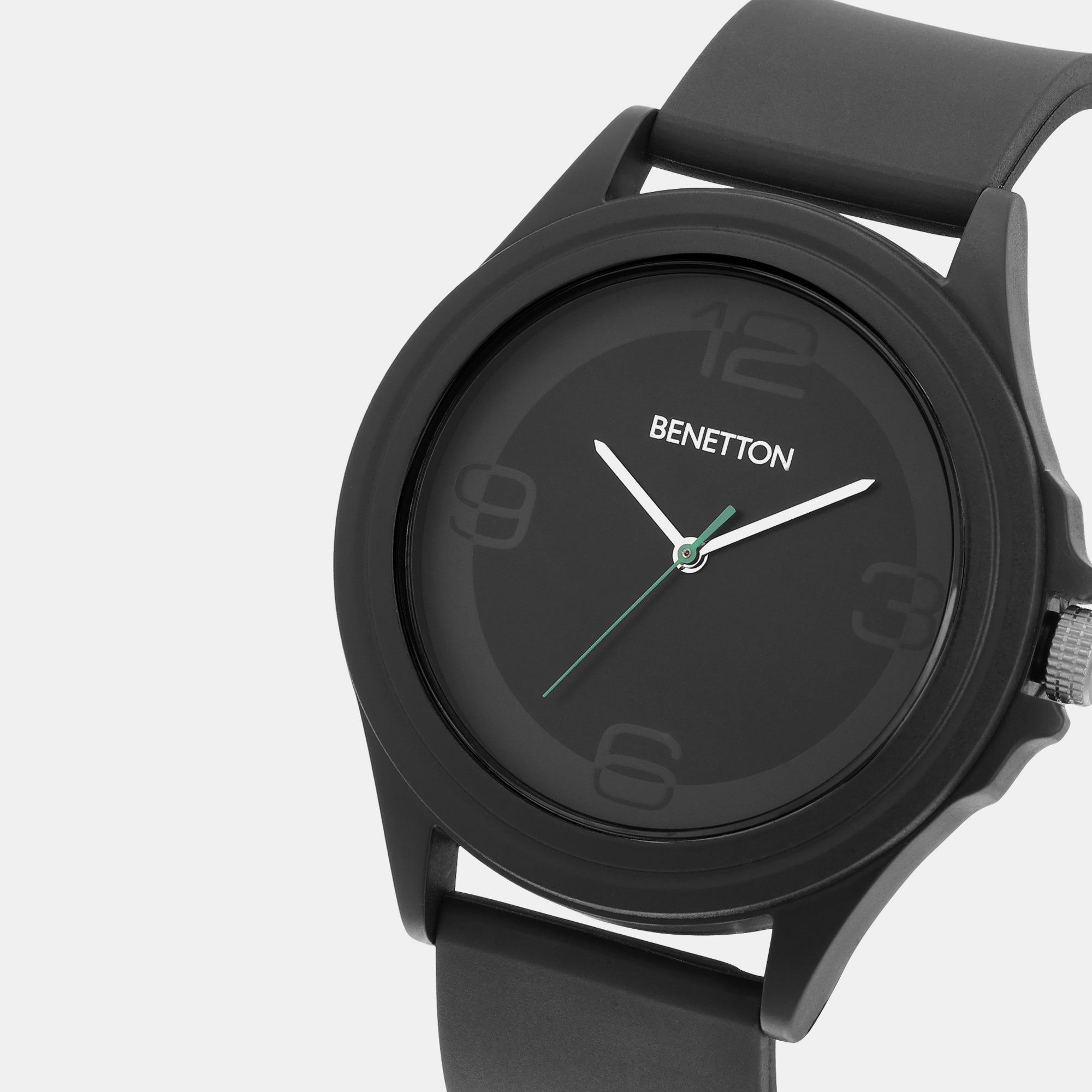 UCB 46 mm Round Quartz watch